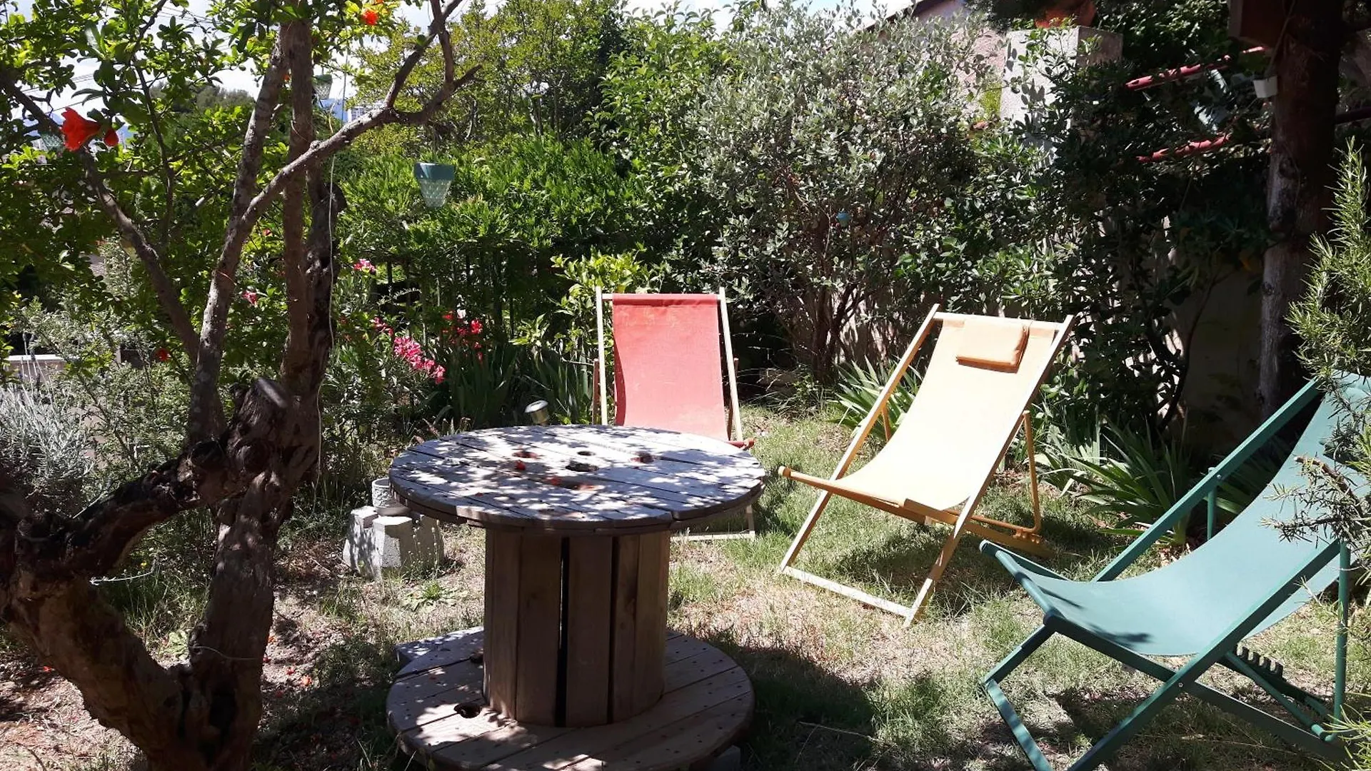 Haut De Villa Toulon Mourillon 0*,  France